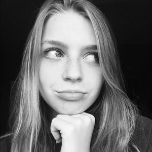 Meet your Posher, Riley